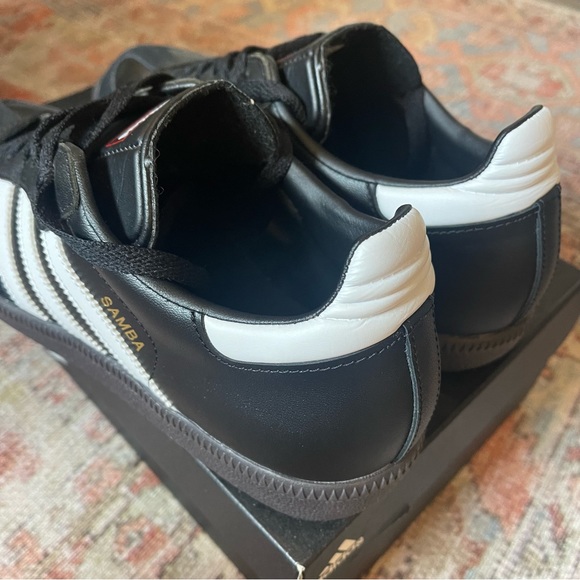 Adidas Samba - Picture 2 of 5